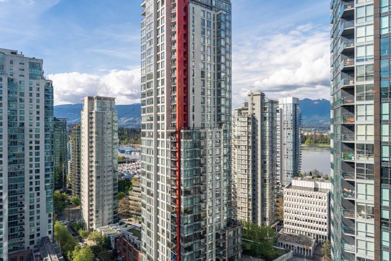 Best Location Downtown Chic Suites Vancouver Exterior photo